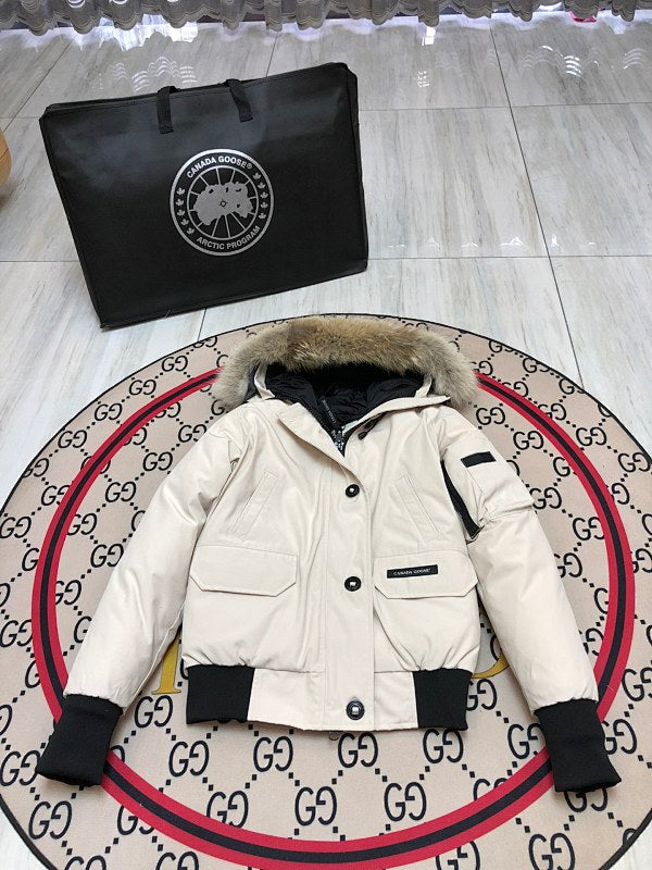 Canada Goose Chilliwack Bomber in Cream
