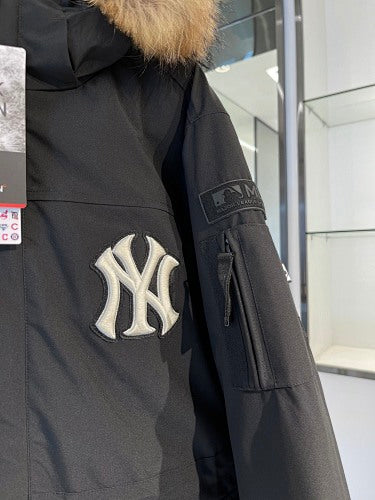 MLB NY Yankees Down Parka – Black | Faux Fur Hood