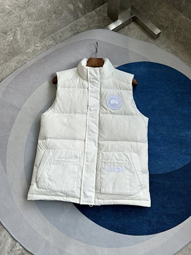 Canada Goose Down Vest in White
